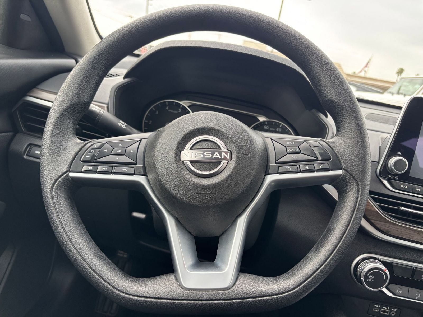 Thumbnail: 2025 Nissan Altima - 30