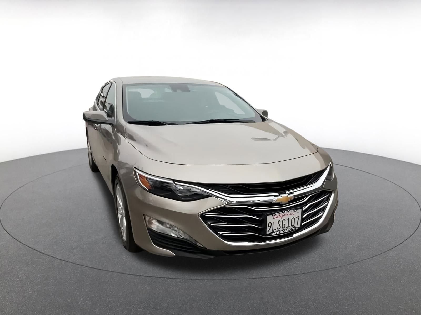 Thumbnail: 2024 Chevrolet Malibu - 3