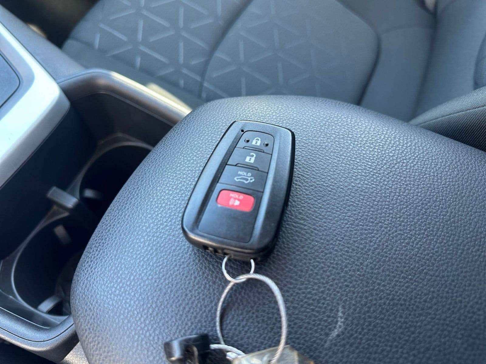 Thumbnail: 2025 Toyota RAV4 - 21