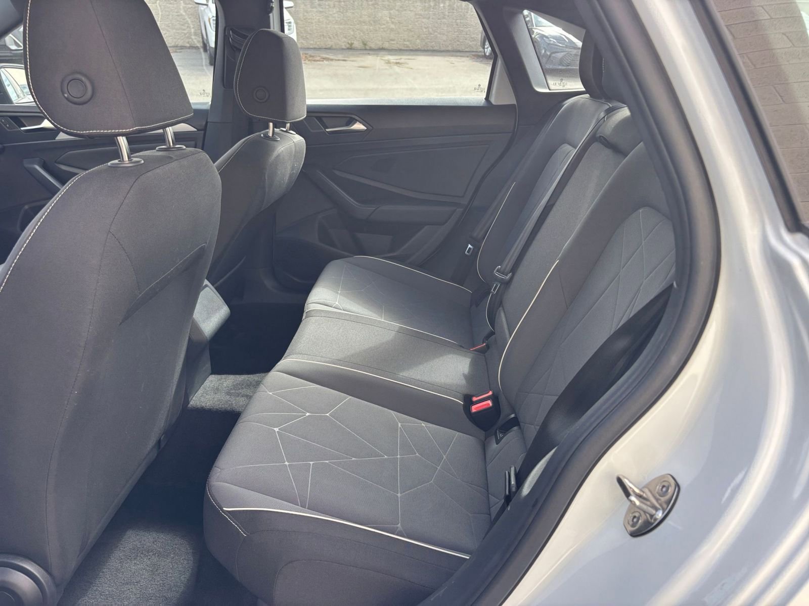 Thumbnail: 2025 Volkswagen Jetta - 27