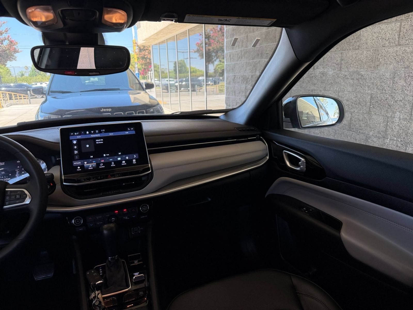 Thumbnail: 2025 Jeep Compass - 31
