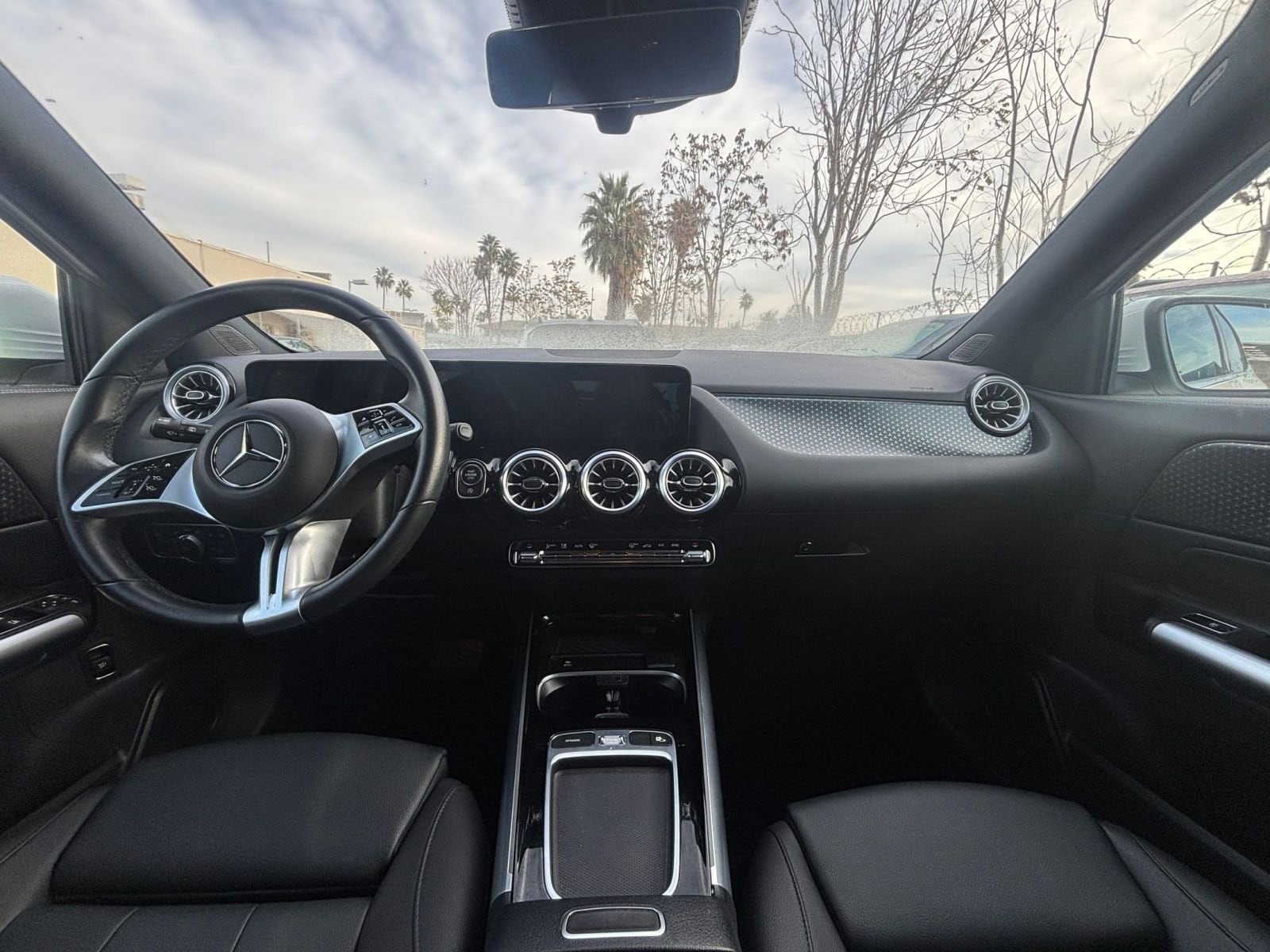 Thumbnail: 2025 Mercedes-Benz GLA - 33