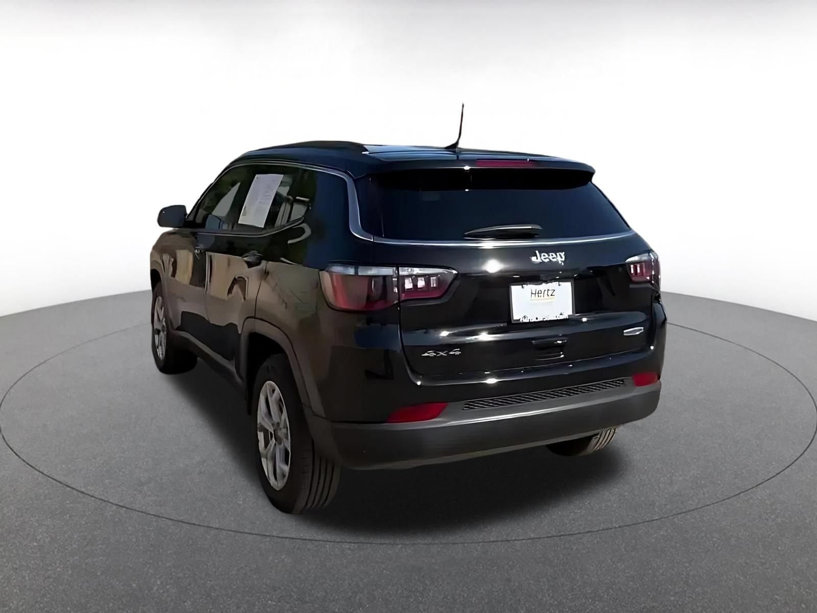 Thumbnail: 2025 Jeep Compass - 9