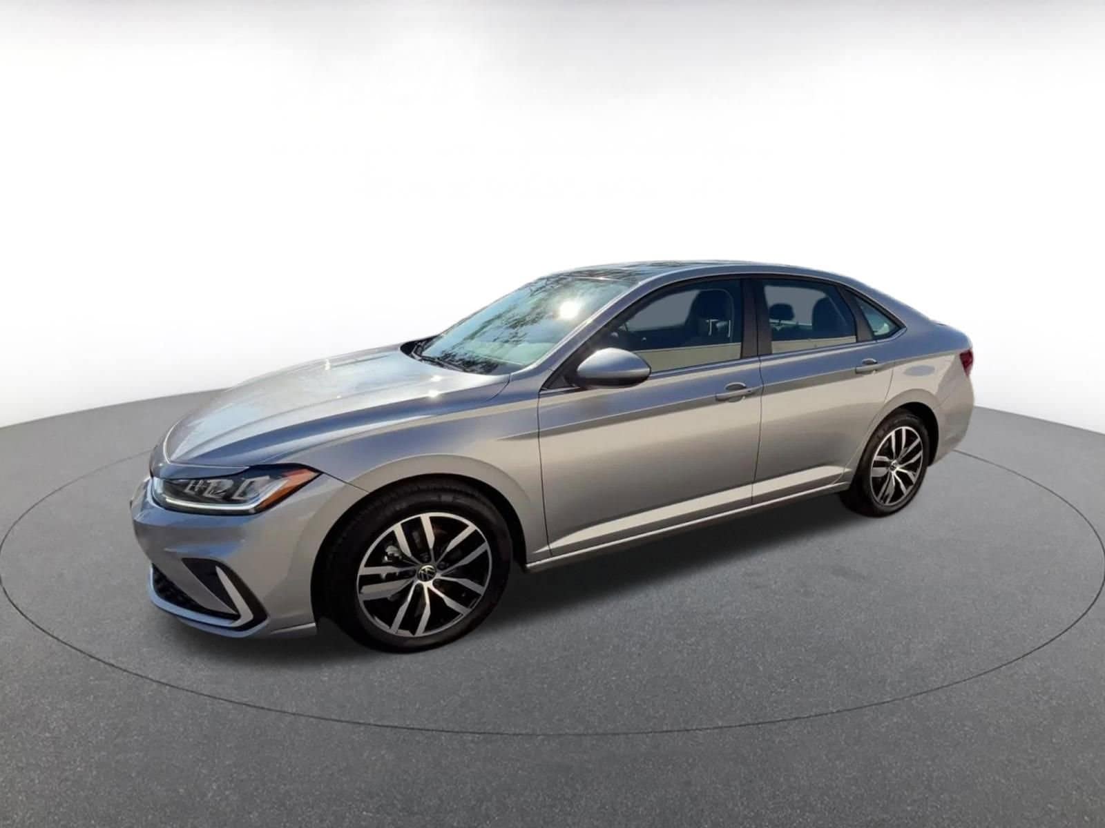 Thumbnail: 2025 Volkswagen Jetta - 8