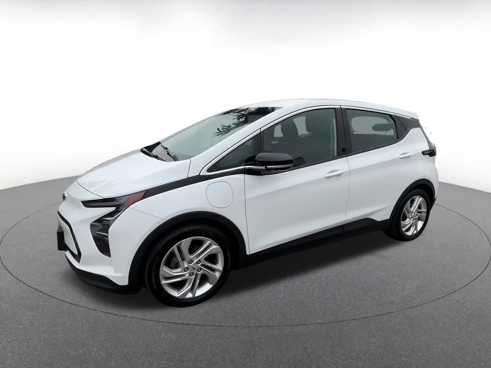 Thumbnail: 2023 Chevrolet Bolt EV - 8