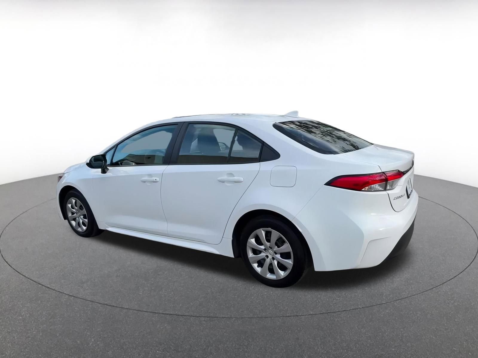 Thumbnail: 2025 Toyota Corolla - 10