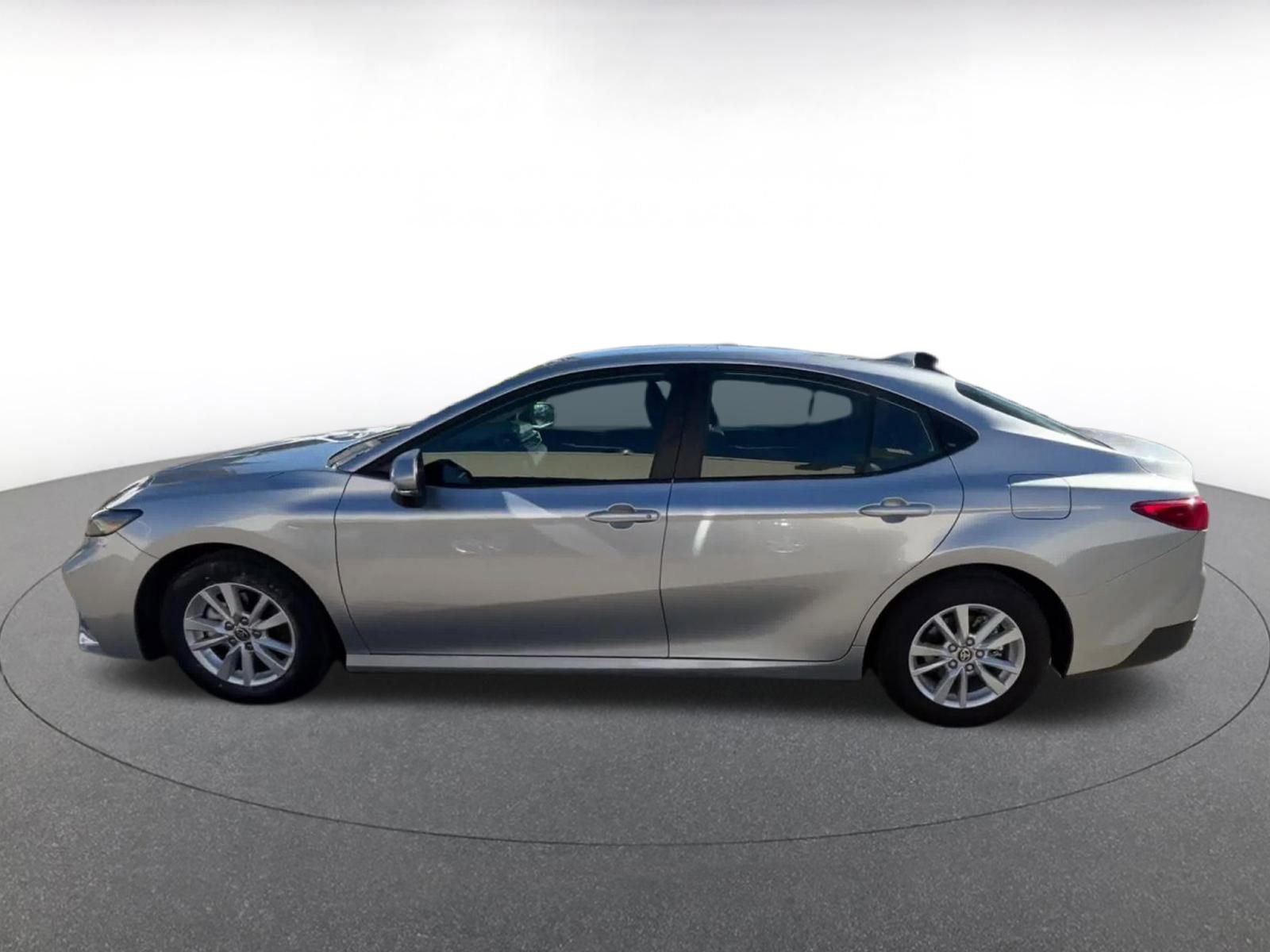 Thumbnail: 2025 Toyota Camry - 9