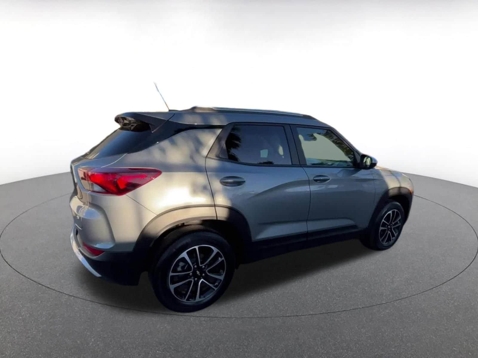 Thumbnail: 2025 Chevrolet TrailBlazer - 15