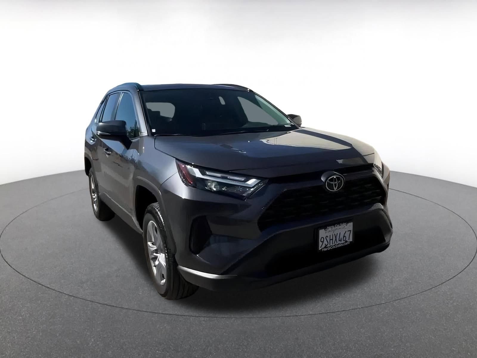 Thumbnail: 2025 Toyota RAV4 - 3