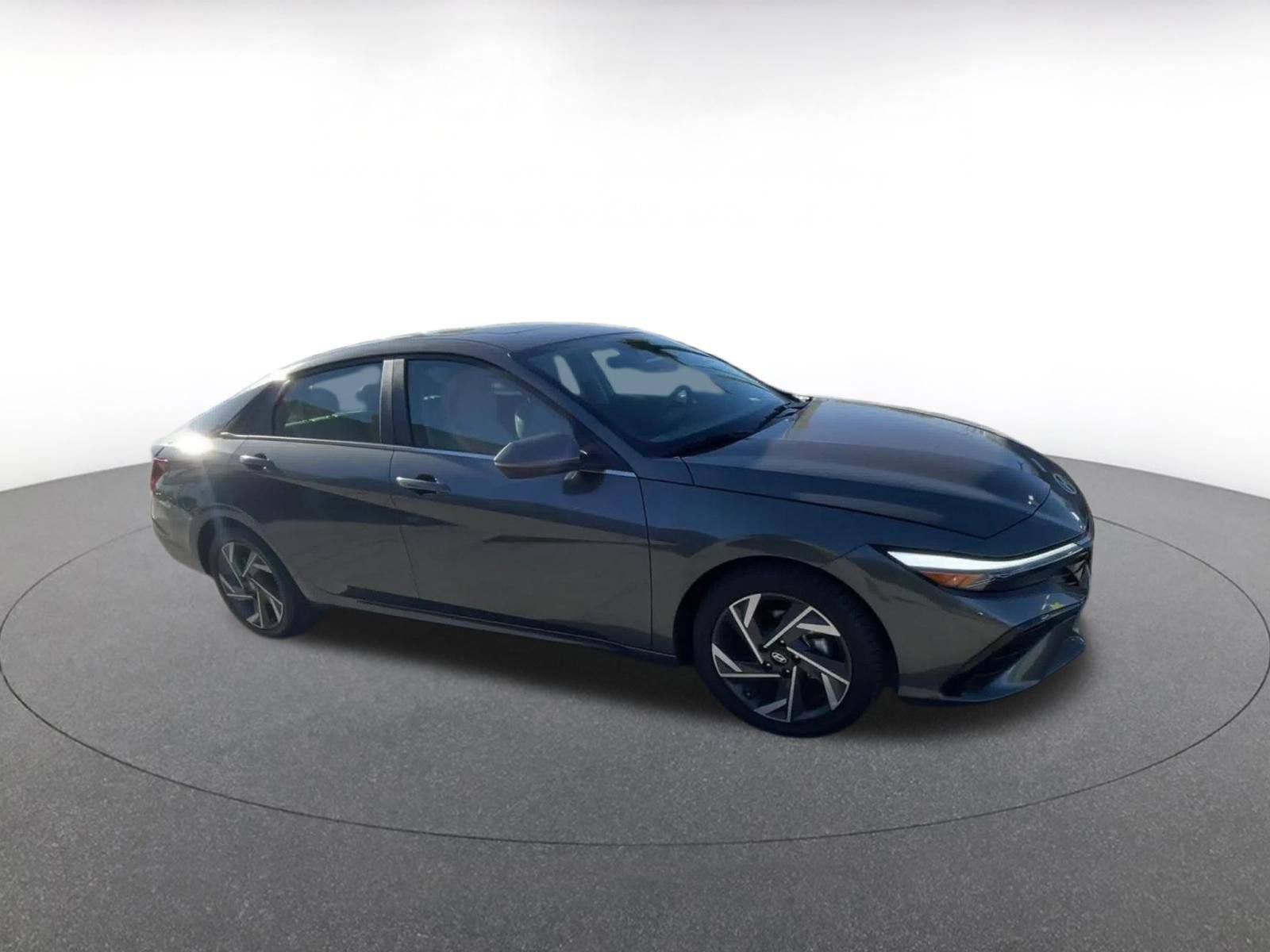 Thumbnail: 2025 Hyundai Elantra - 2