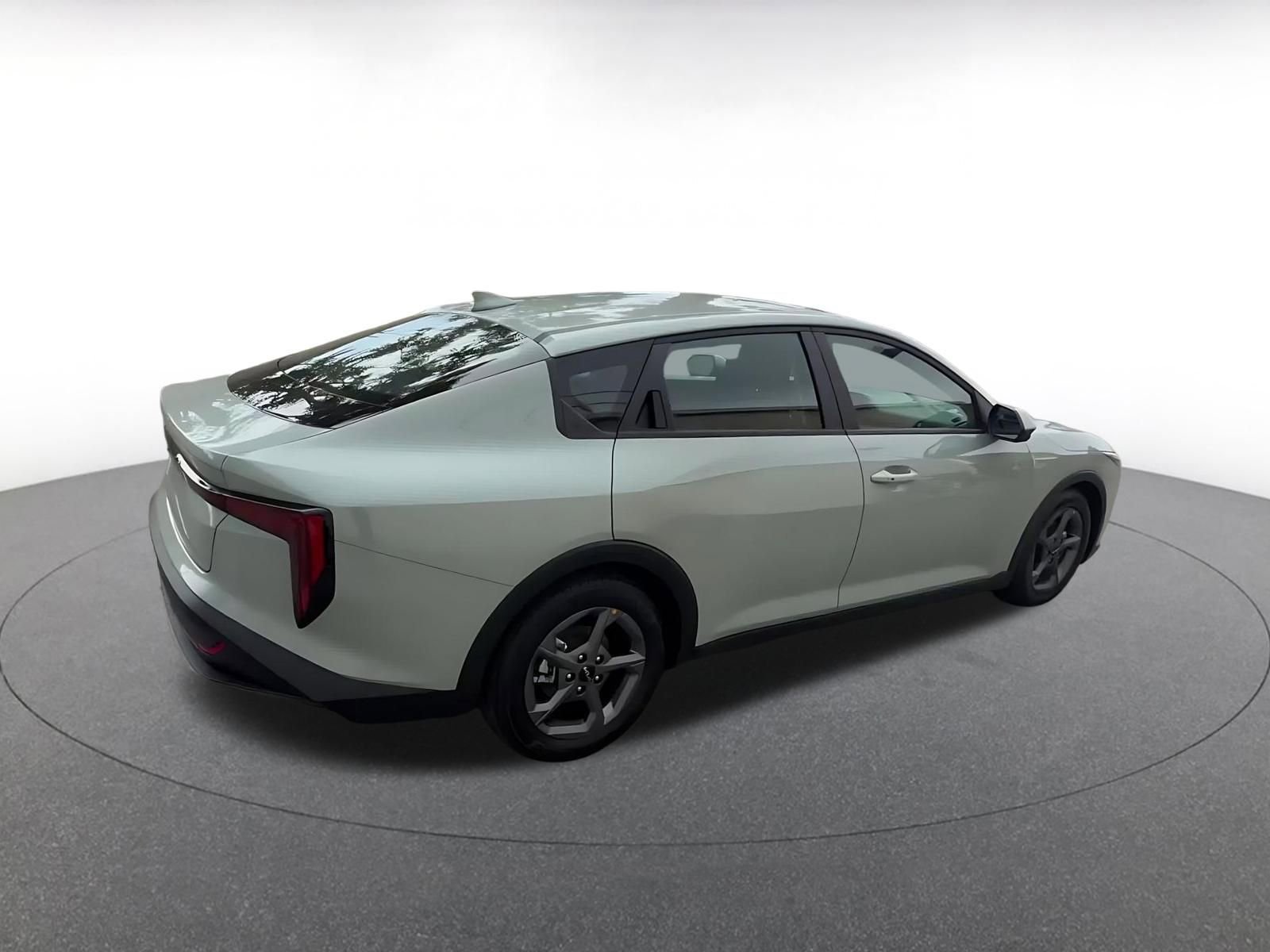 Thumbnail: 2025 Kia K4 - 12