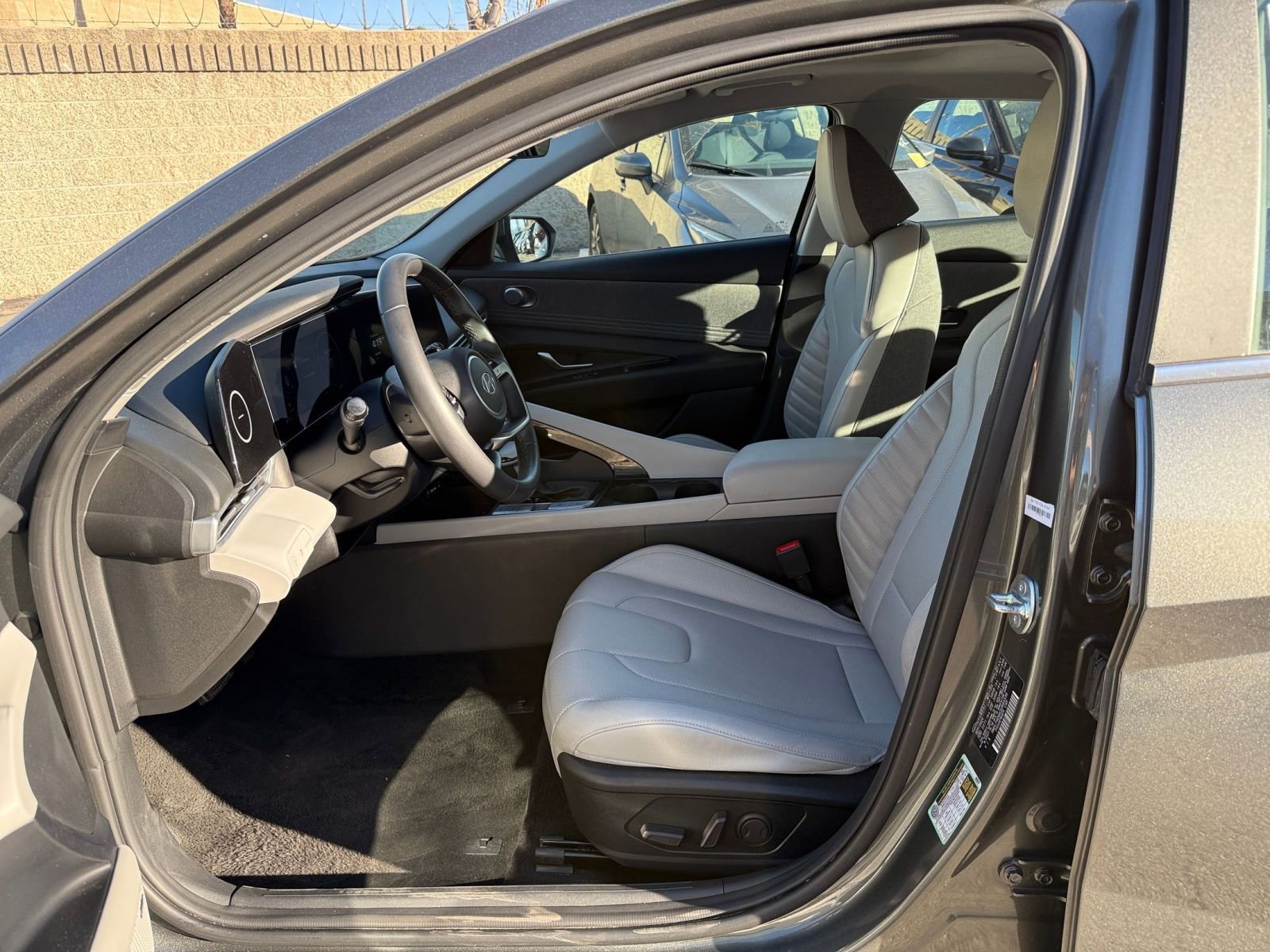 Thumbnail: 2025 Hyundai Elantra - 29