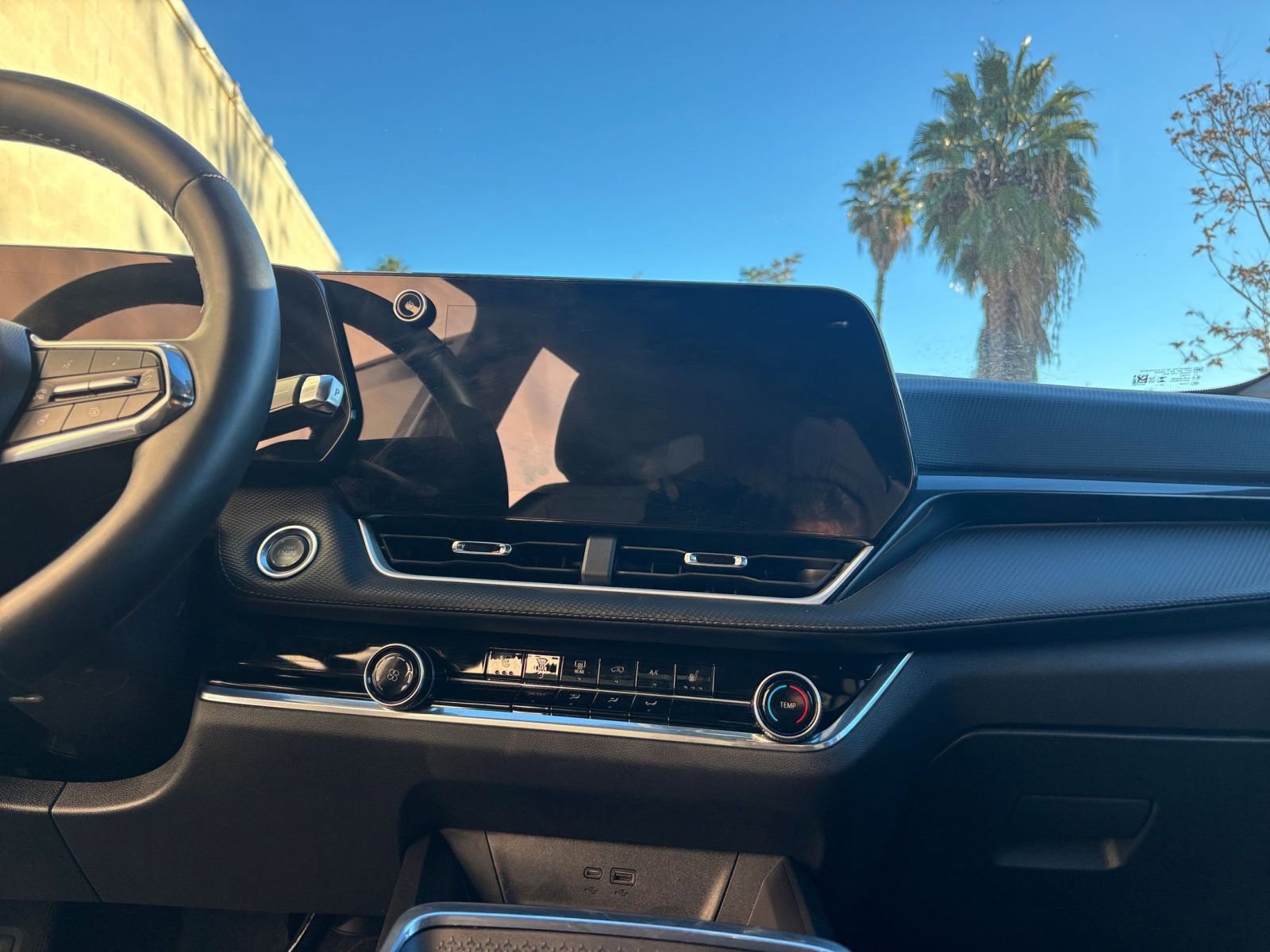 Thumbnail: 2025 Chevrolet Equinox - 18