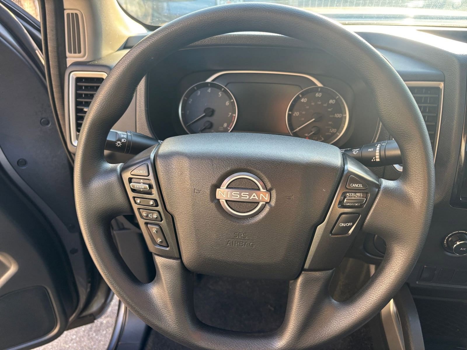 Thumbnail: 2024 Nissan Frontier - 28