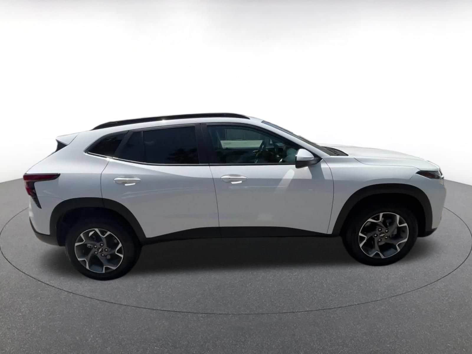 Thumbnail: 2025 Chevrolet Trax - 15