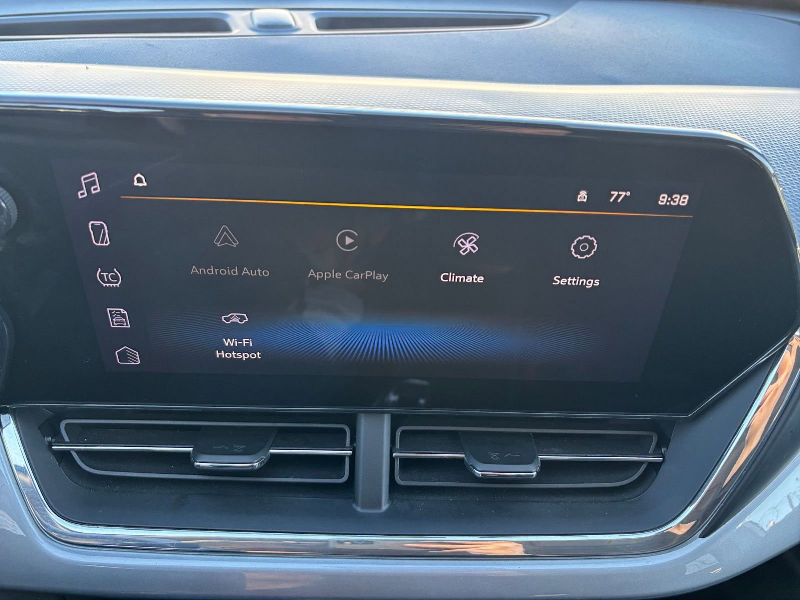 Thumbnail: 2025 Chevrolet Trax - 20