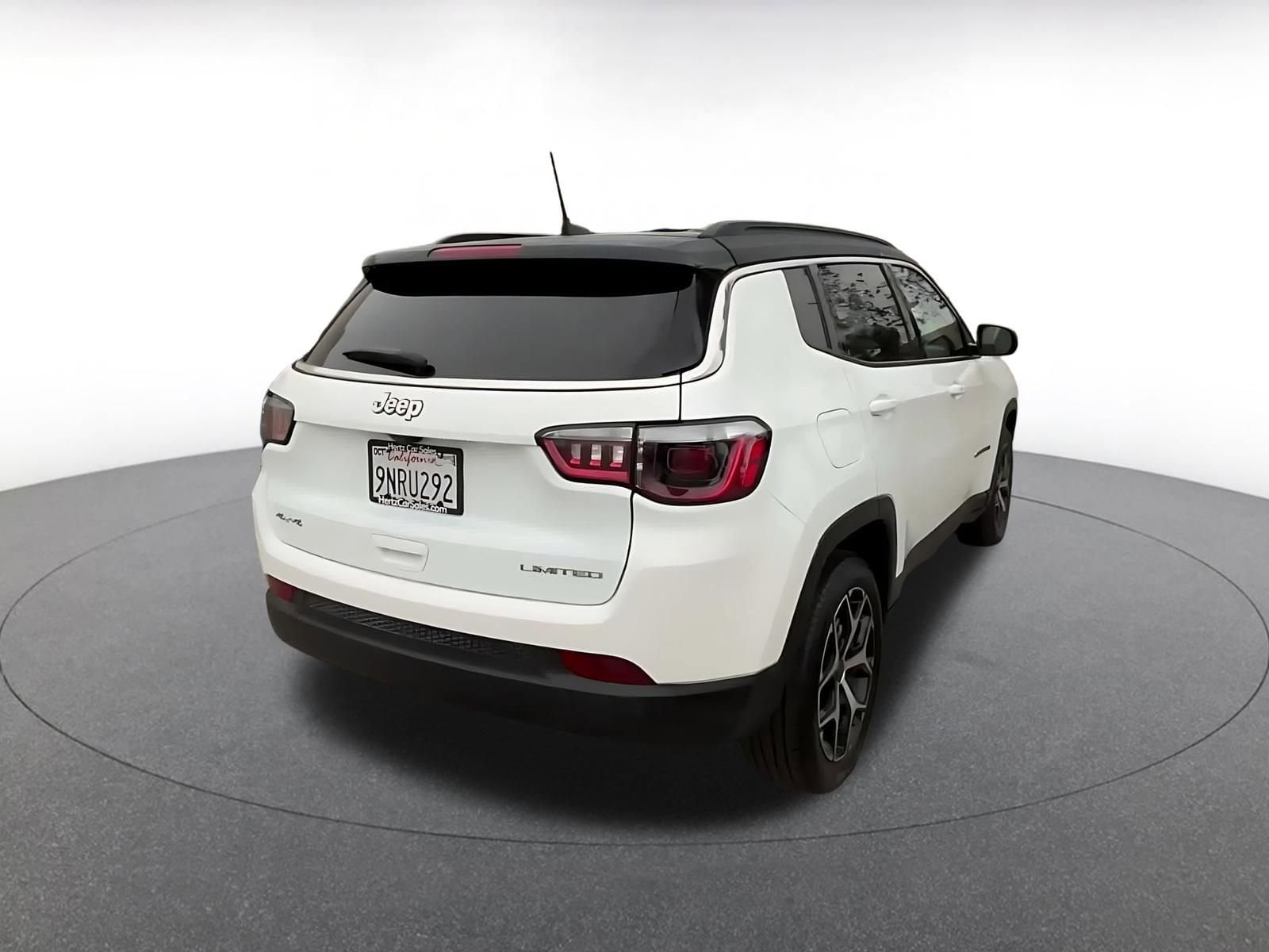 Thumbnail: 2025 Jeep Compass - 14