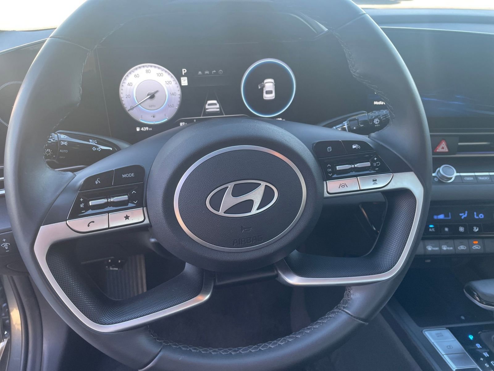 Thumbnail: 2025 Hyundai Elantra - 29