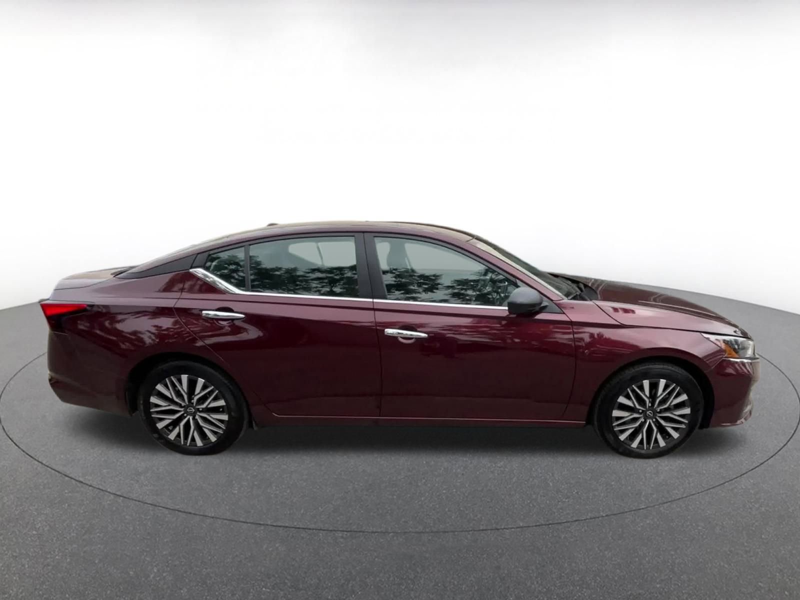 Thumbnail: 2024 Nissan Altima - 16