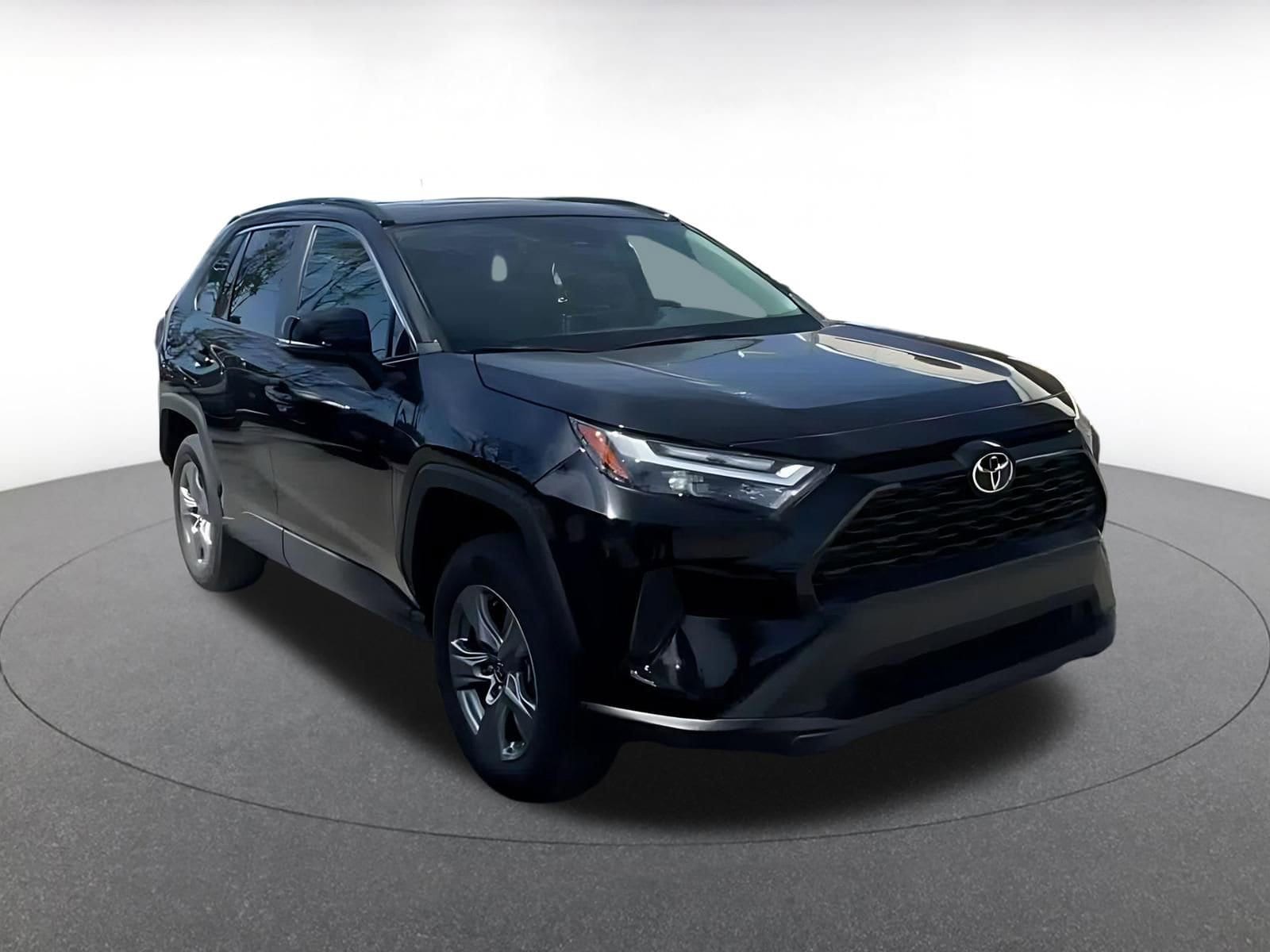 Thumbnail: 2025 Toyota RAV4 - 3