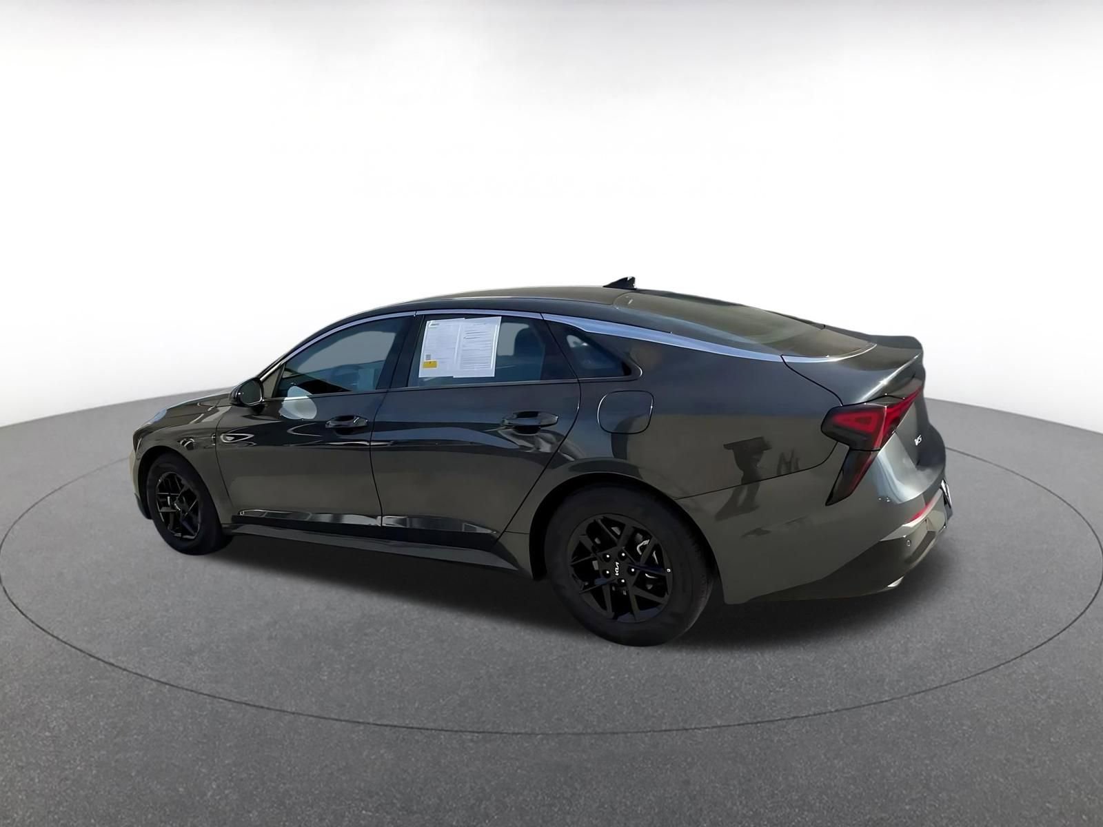 Thumbnail: 2025 Kia K5 - 10