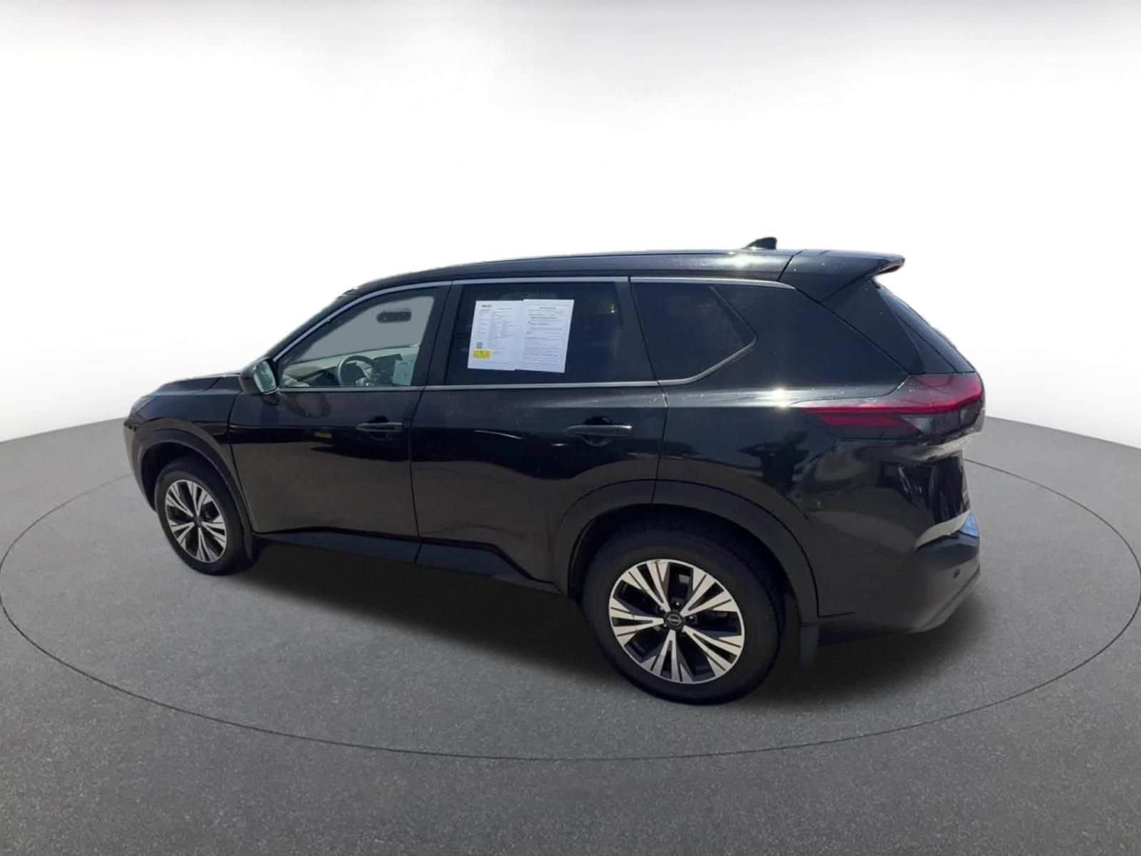 Thumbnail: 2023 Nissan Rogue - 10