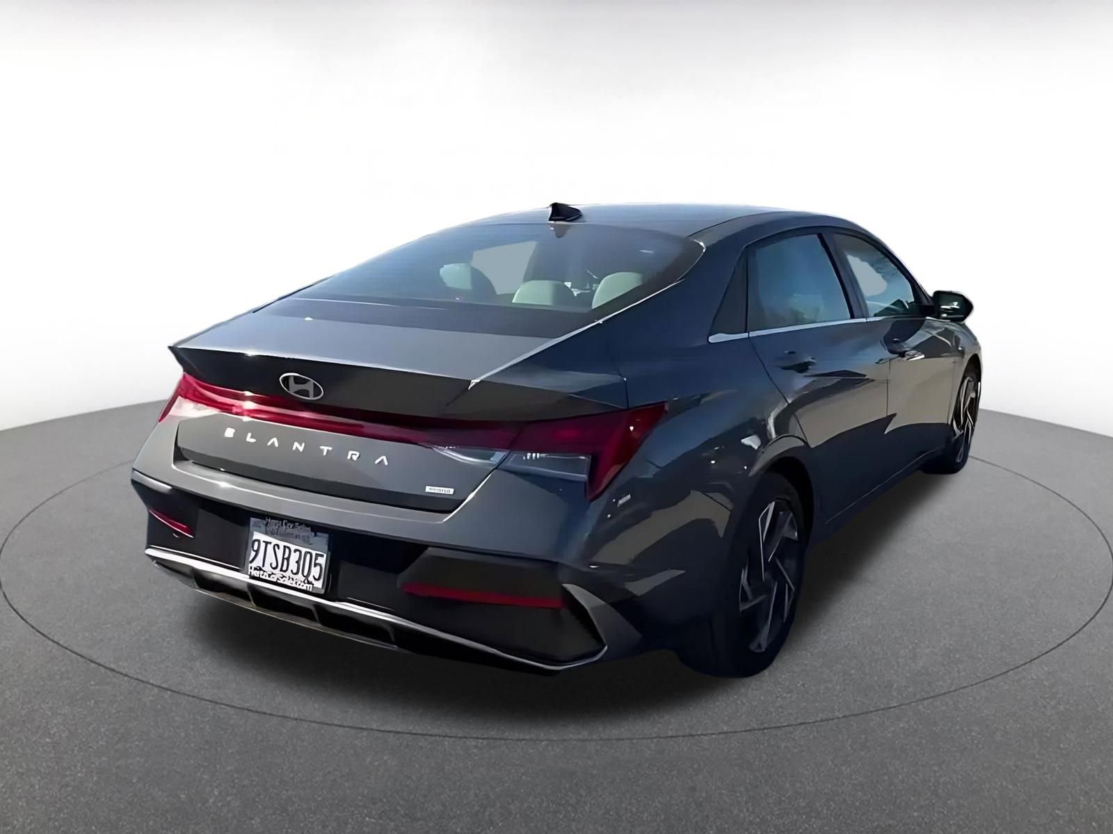 Thumbnail: 2025 Hyundai Elantra - 15