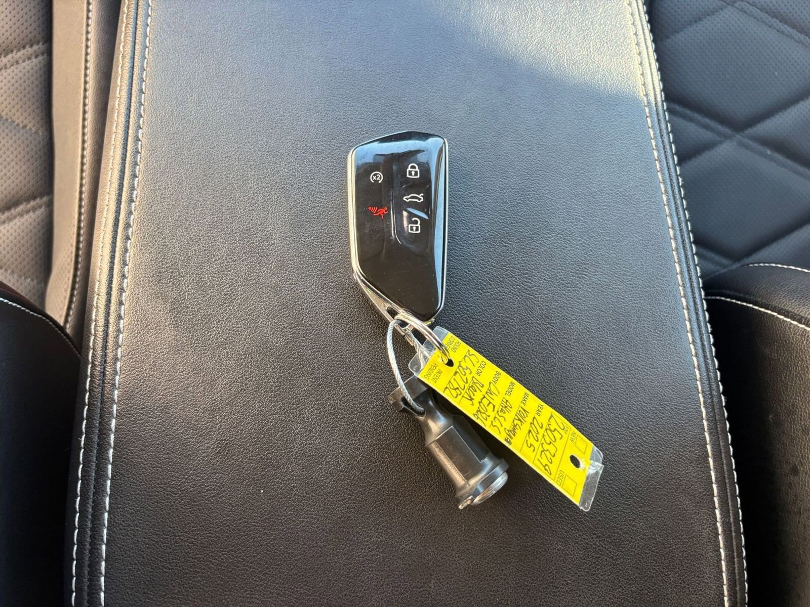 Thumbnail: 2025 Volkswagen Atlas - 22