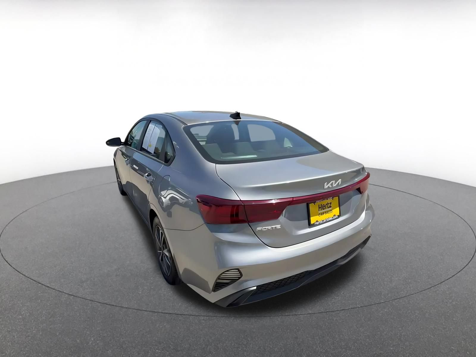 Thumbnail: 2024 Kia Forte - 9