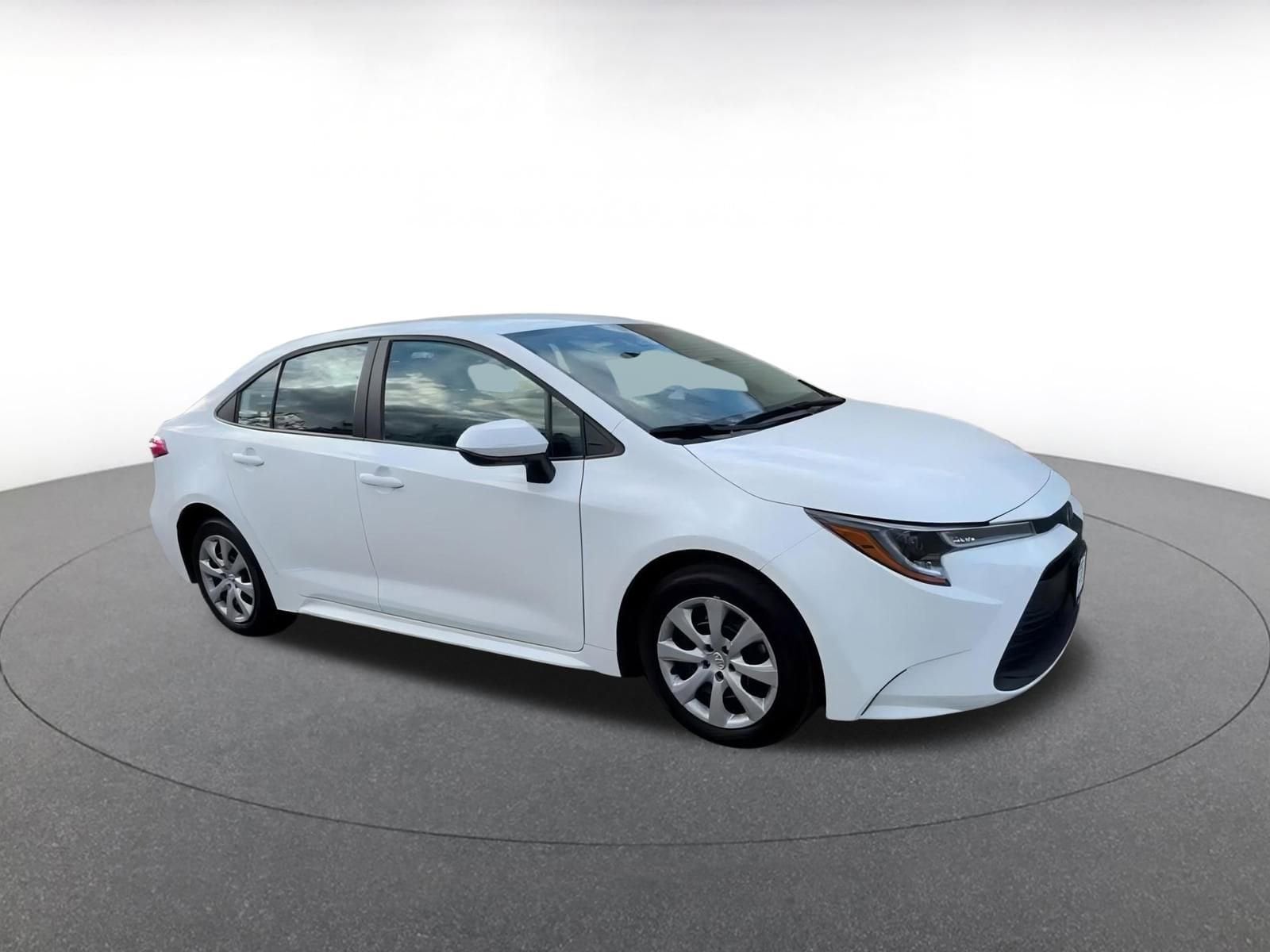 Thumbnail: 2025 Toyota Corolla - 2