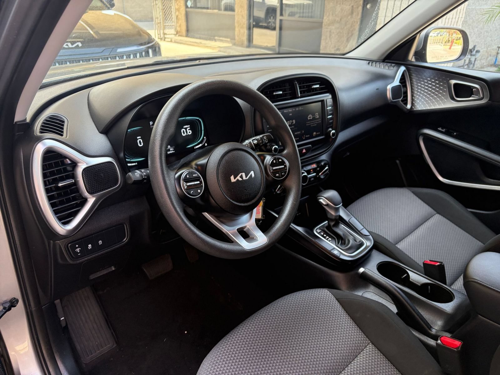 Thumbnail: 2025 Kia Soul - 31