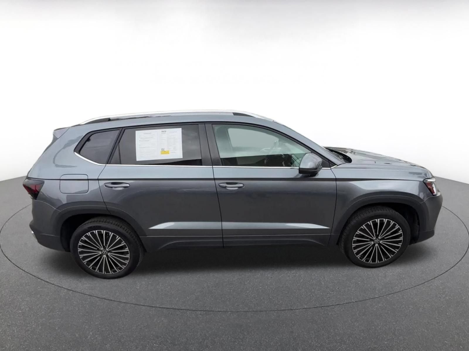 Thumbnail: 2025 Volkswagen Taos - 16