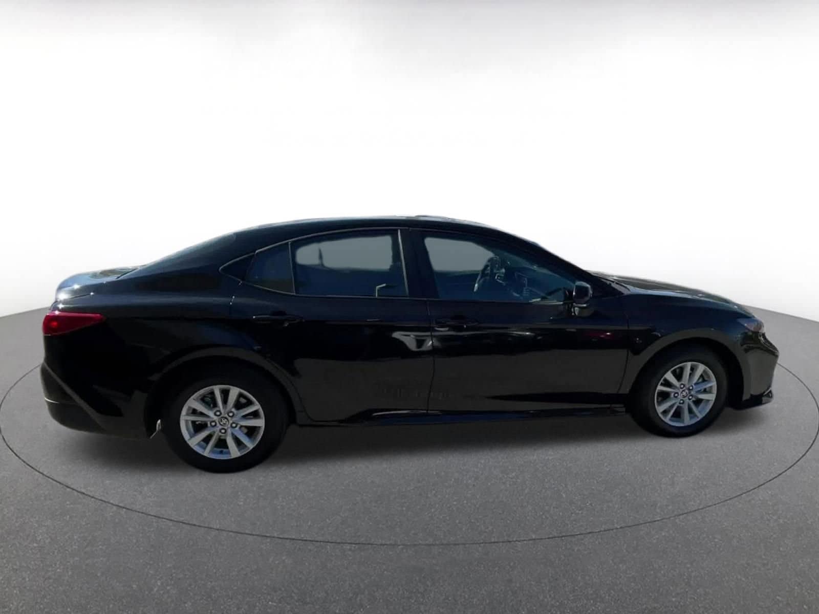 Thumbnail: 2025 Toyota Camry - 16