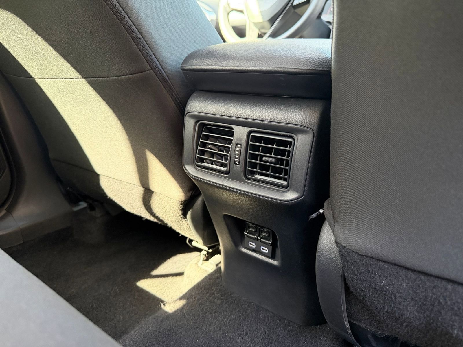 Thumbnail: 2025 Toyota RAV4 - 24