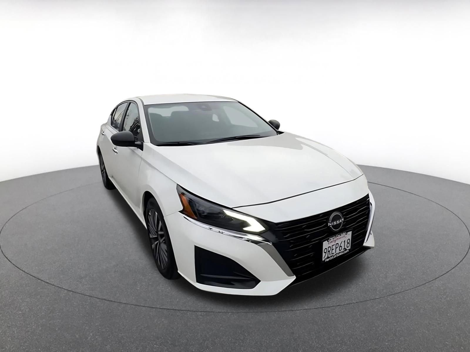 Thumbnail: 2025 Nissan Altima - 3