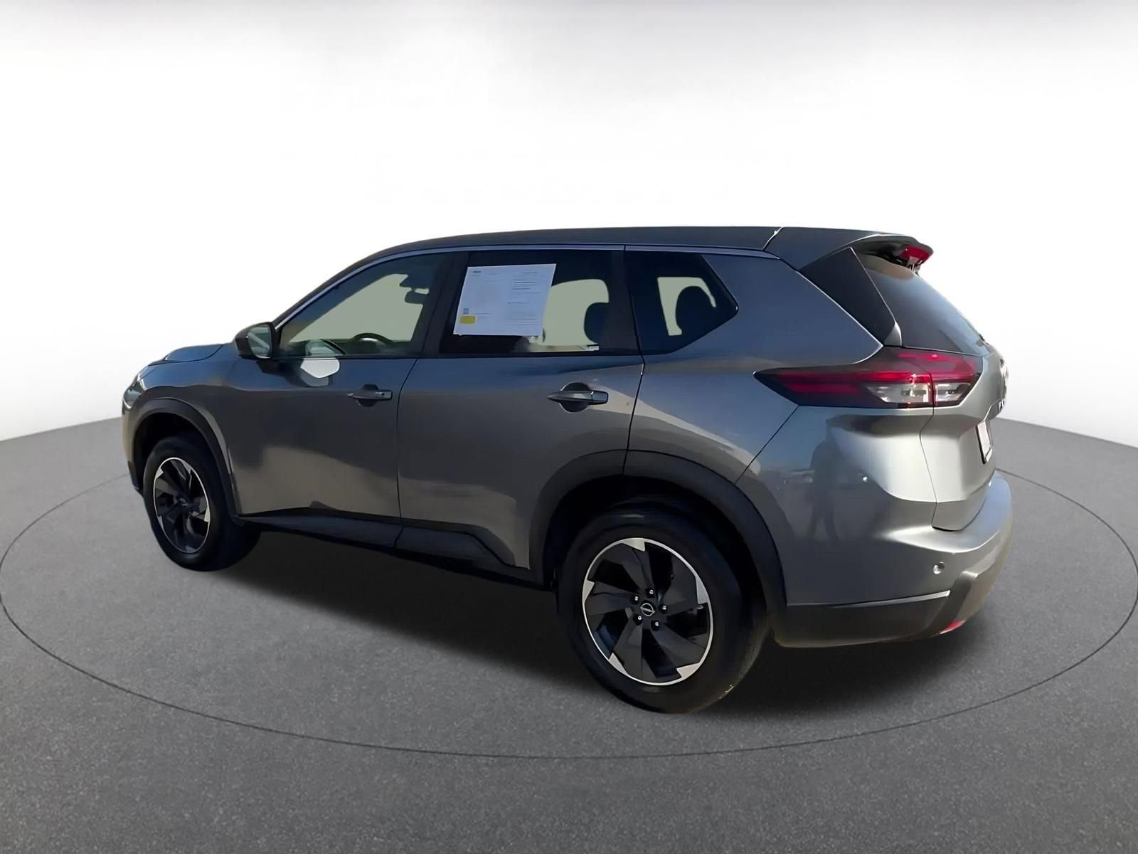 Thumbnail: 2025 Nissan Rogue - 10