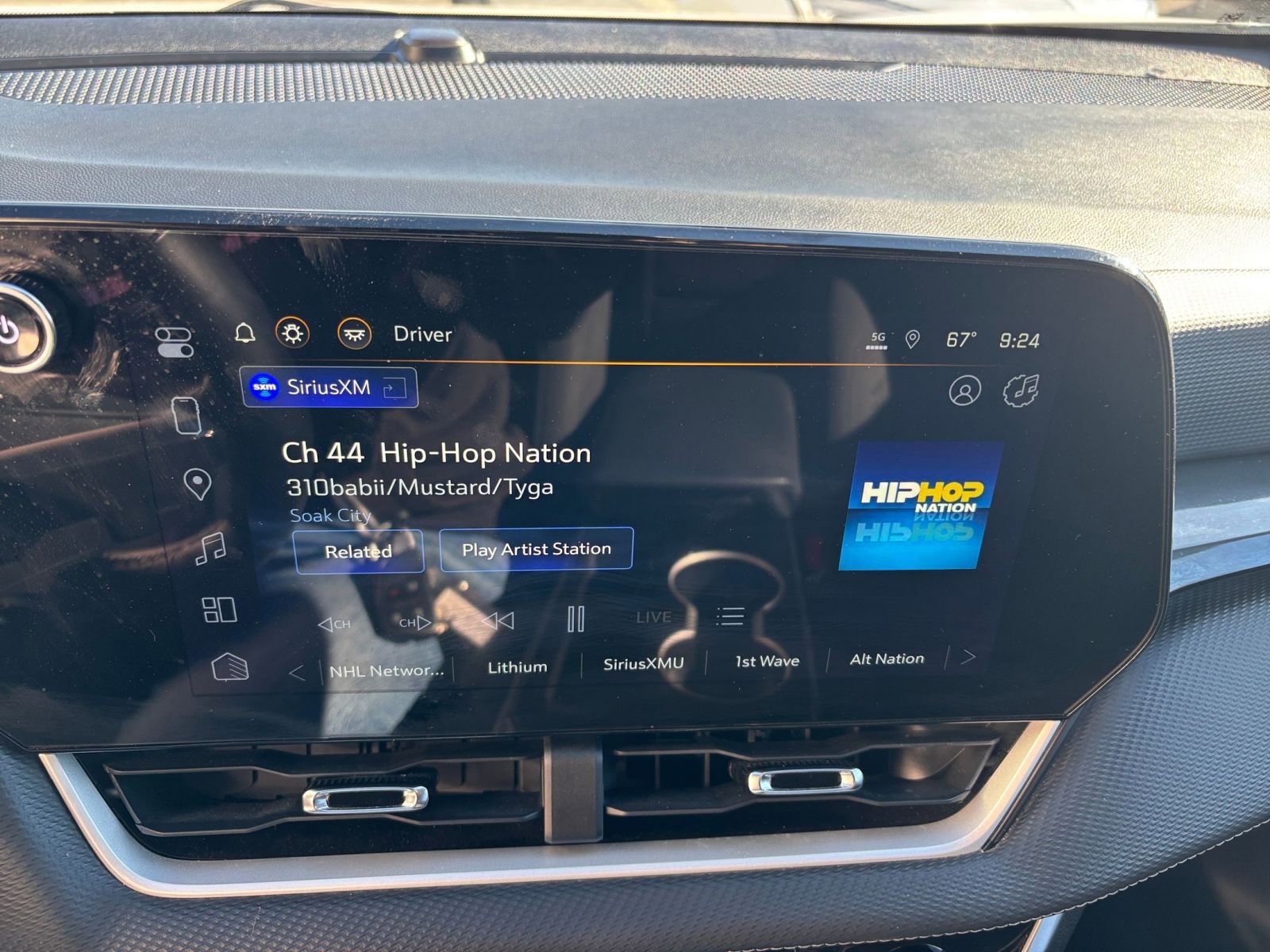 Thumbnail: 2025 Chevrolet Equinox - 21