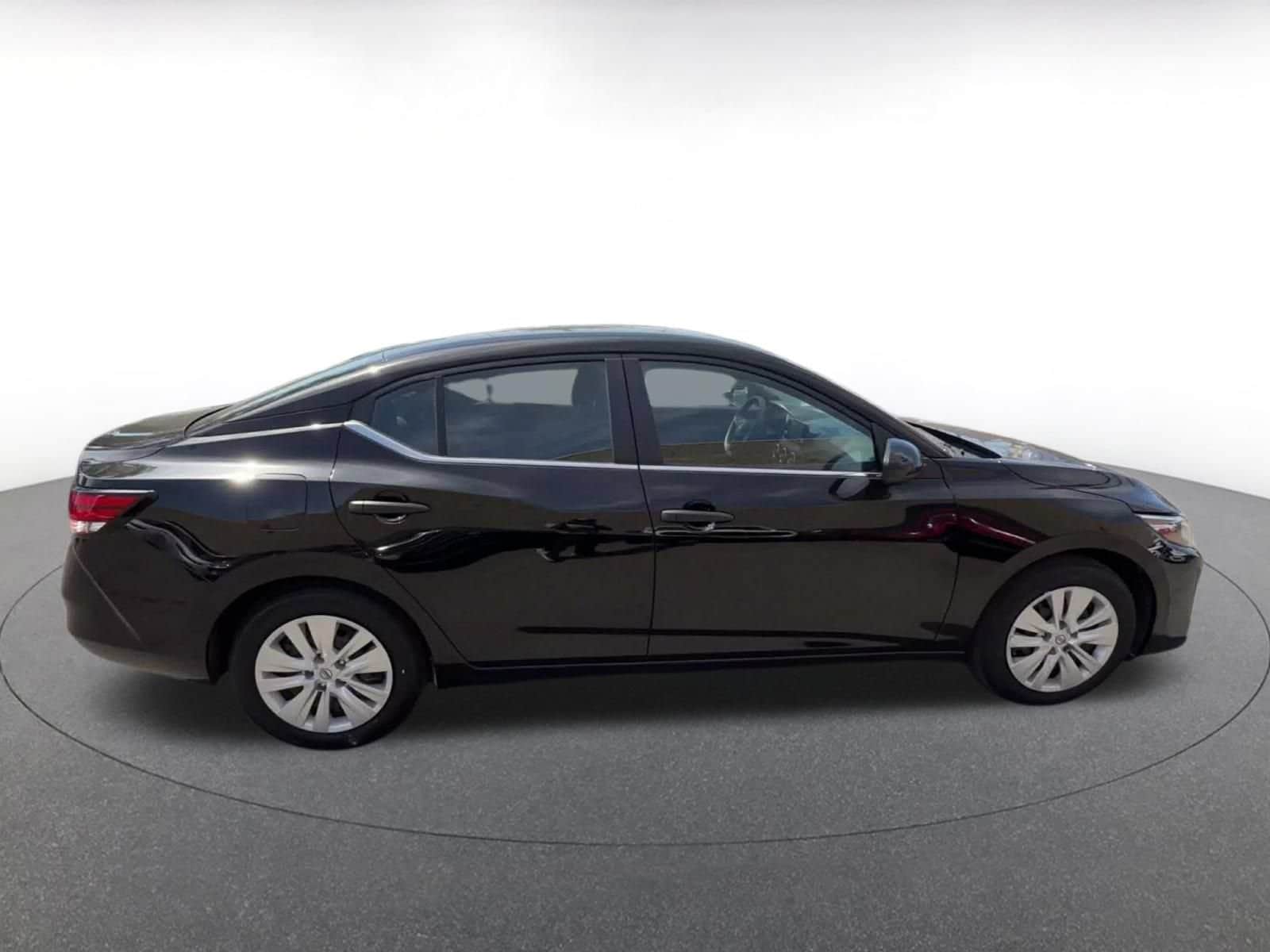 Thumbnail: 2025 Nissan Sentra - 15