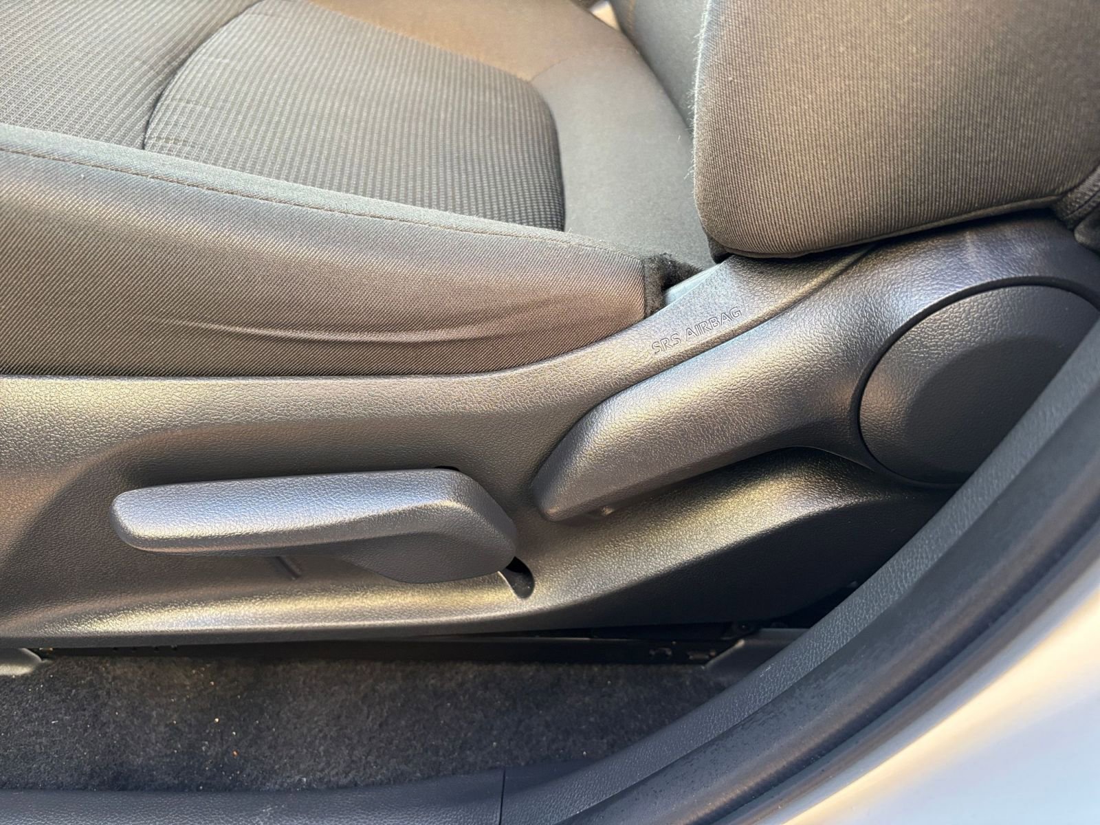 Thumbnail: 2025 Toyota RAV4 - 34