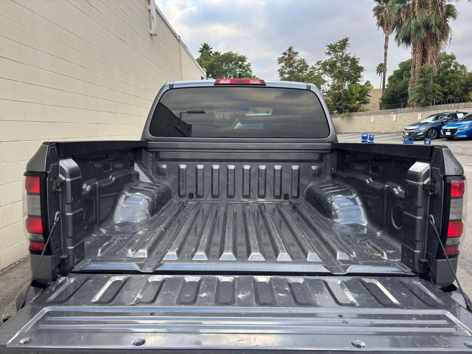 Thumbnail: 2024 Nissan Frontier - 31