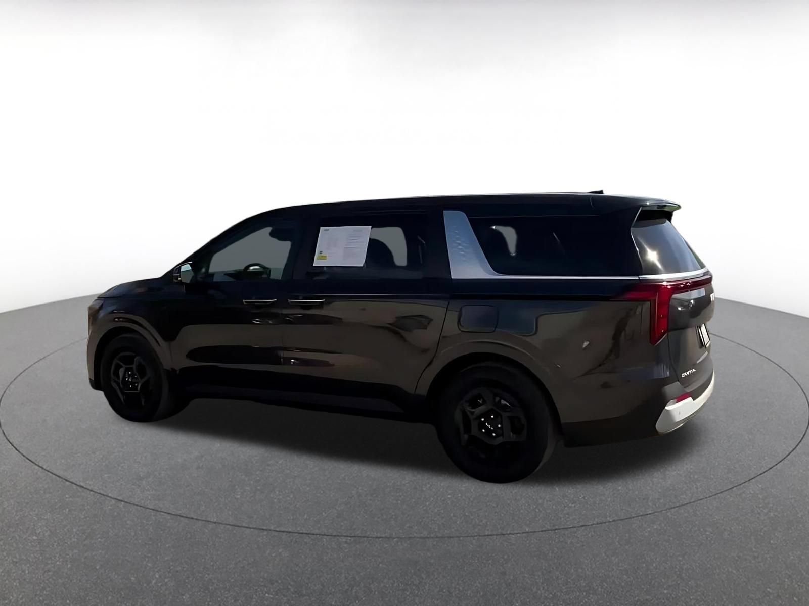 Thumbnail: 2026 Kia Carnival - 10
