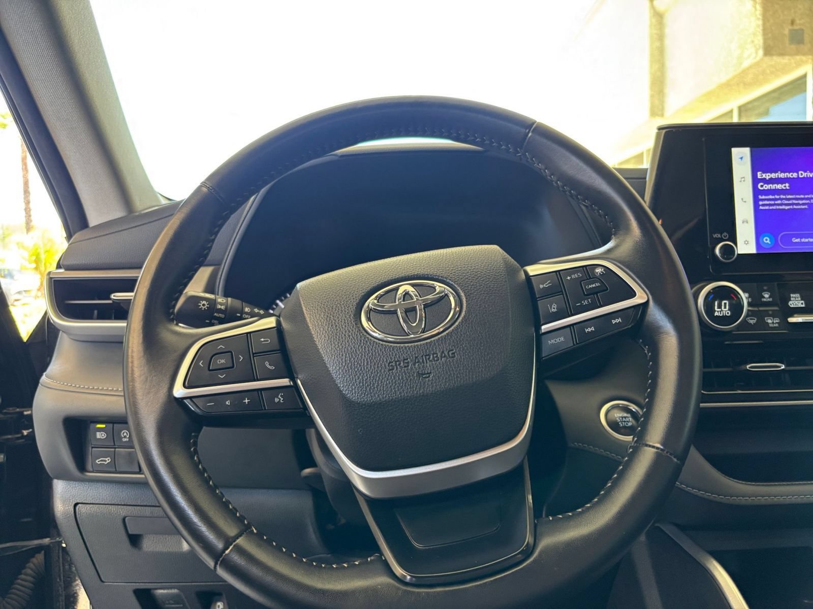 Thumbnail: 2025 Toyota Highlander - 29