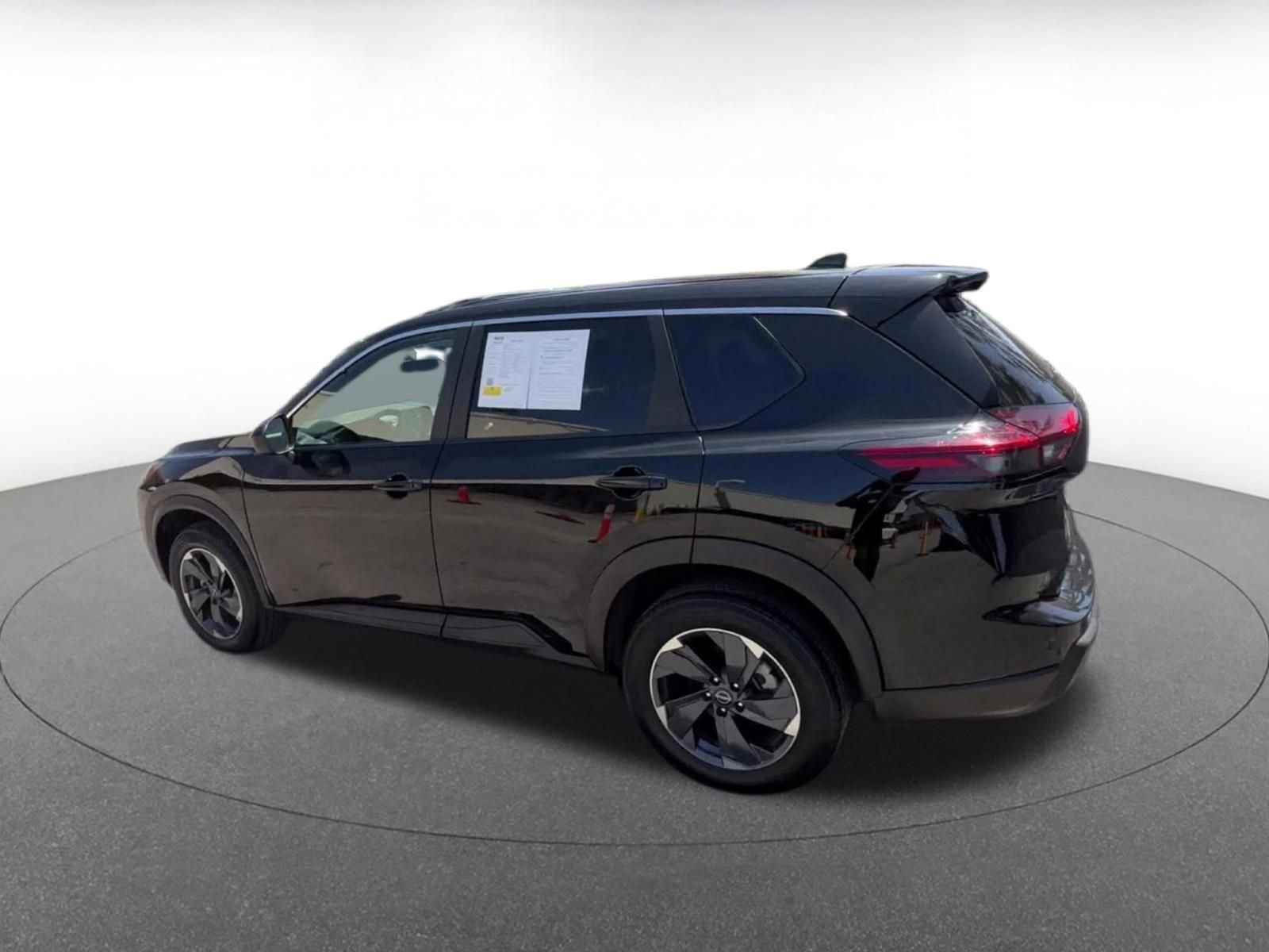 Thumbnail: 2025 Nissan Rogue - 10