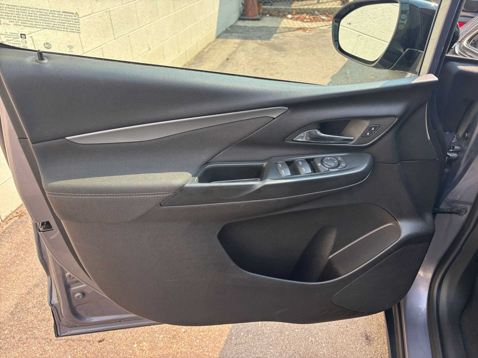 Thumbnail: 2023 Chevrolet Bolt EV - 25
