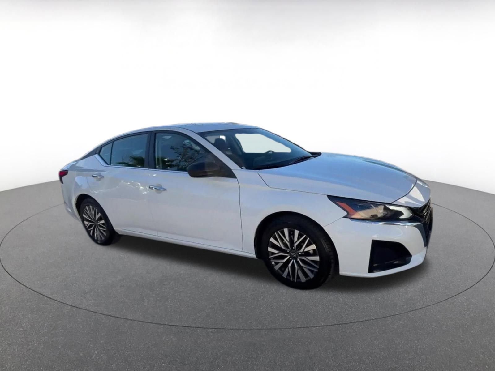 Thumbnail: 2025 Nissan Altima - 2