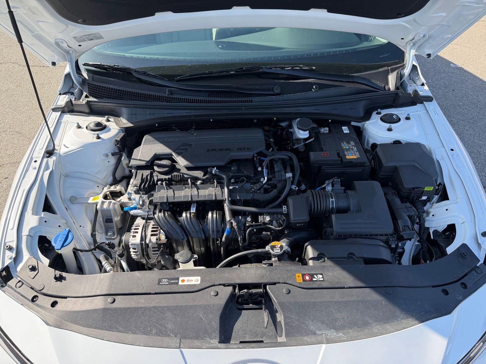 Thumbnail: 2025 Hyundai Elantra - 33