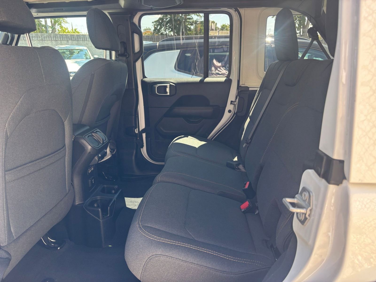 Thumbnail: 2025 Jeep Wrangler - 25