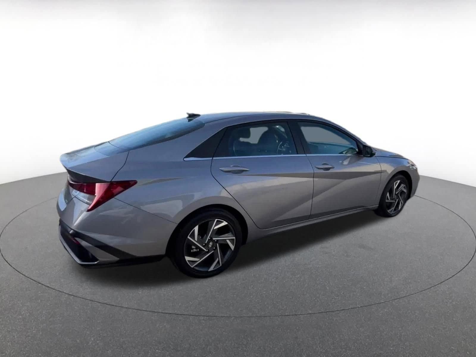 Thumbnail: 2025 Hyundai Elantra - 15