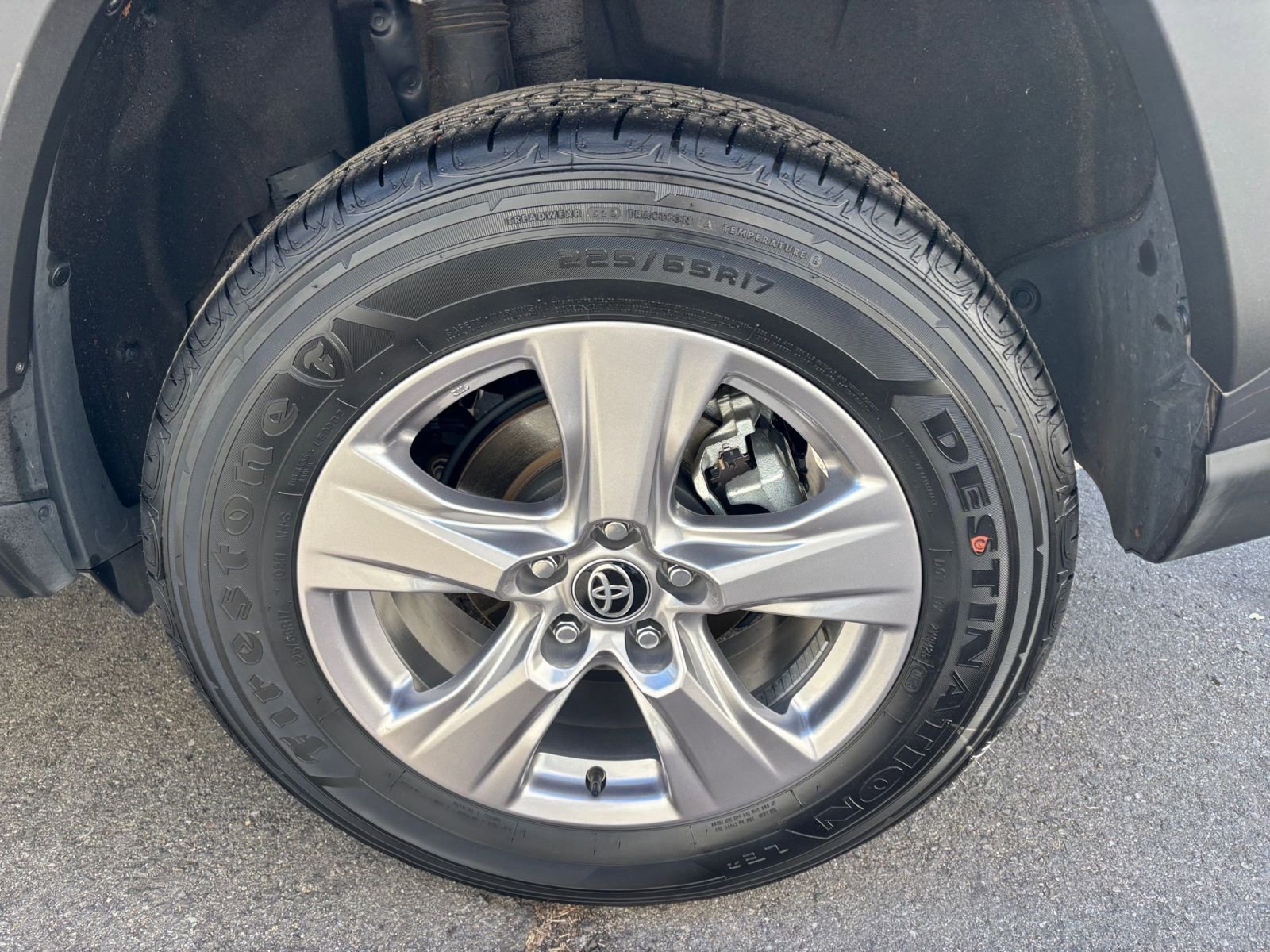 Thumbnail: 2025 Toyota RAV4 - 30