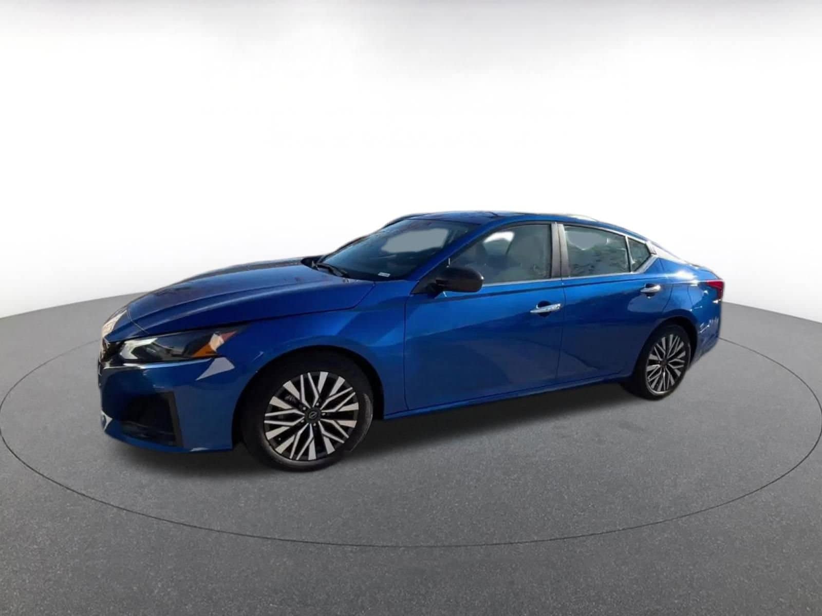 Thumbnail: 2025 Nissan Altima - 8